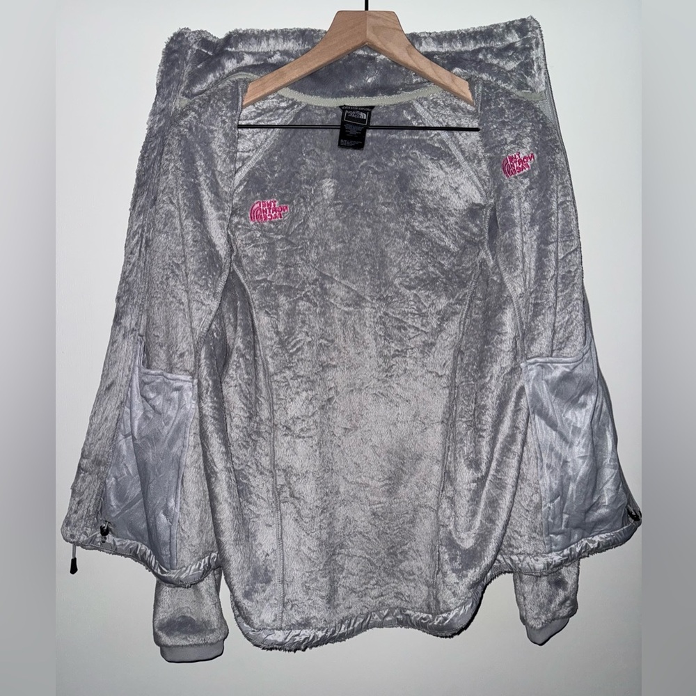 The North Face Cancer Awareness Osito Jacket Women Size Medium Silver Polyester - Picture 2 of 13